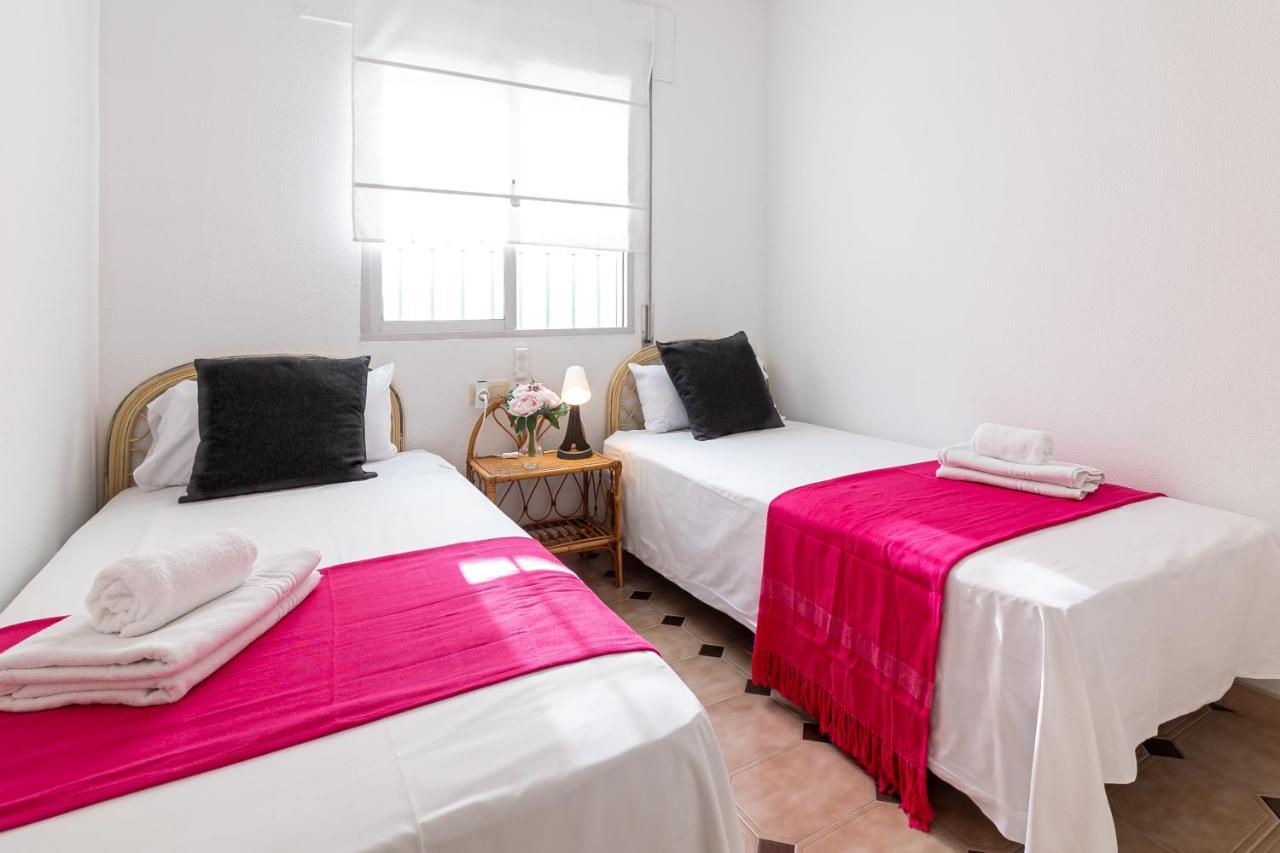 Sea & Wave Al Rolo Beach Apartment Malaga Exterior photo