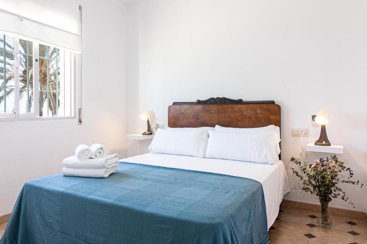 Sea & Wave Al Rolo Beach Apartment Malaga Exterior photo