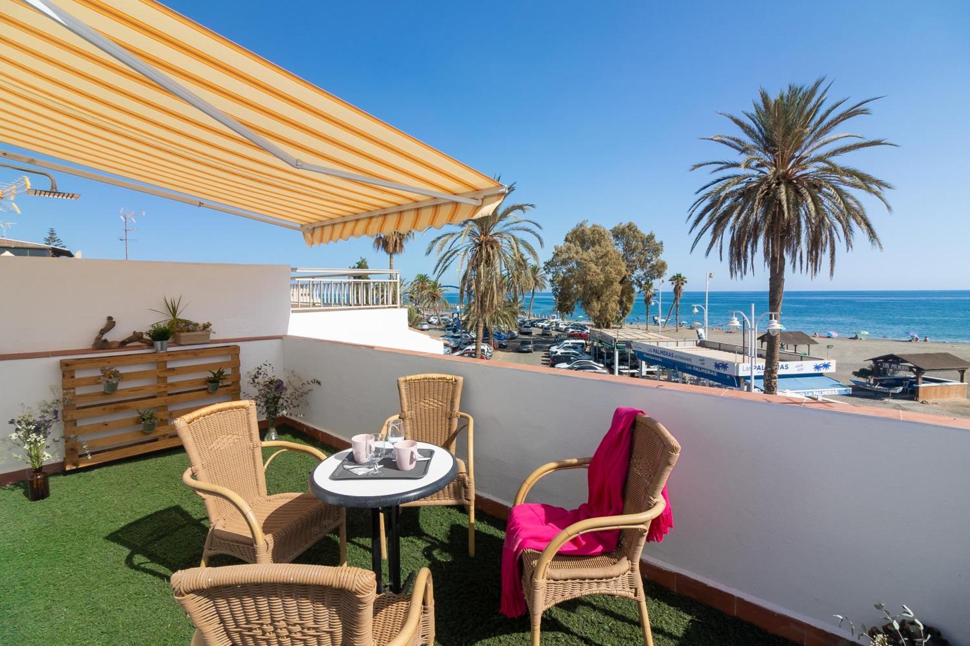 Sea & Wave Al Rolo Beach Apartment Malaga Exterior photo